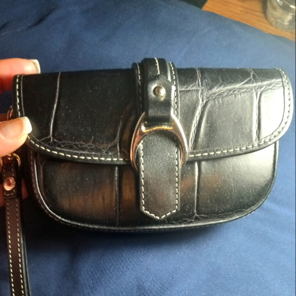 Vintage Dooney & Bourke Leather Wristlet/Clutch